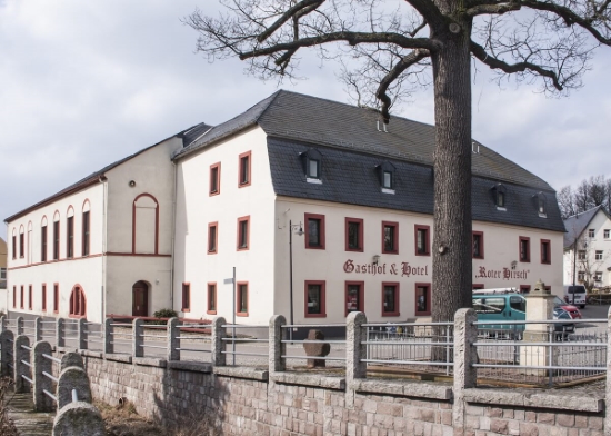 Gasthof und Hotel "Roter Hirsch"